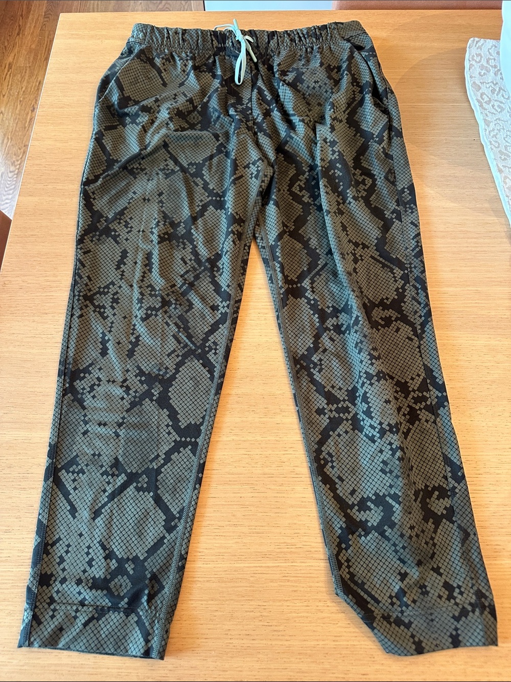 lululemon athletica Olive Green & Black Snake-Print Joggers
